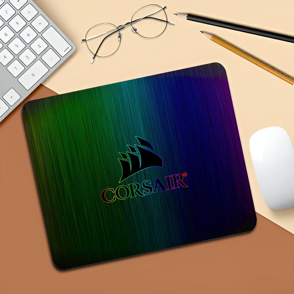 Podkładka pod mysz CORSAIR, po – Gaming Keyboard Corsair recenzja i cena